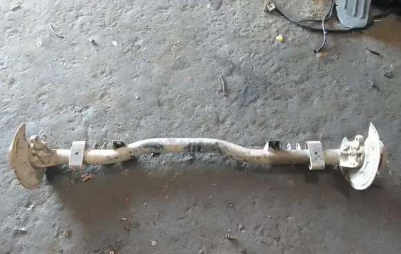 Volkswagen Caddy Rear axle beam 