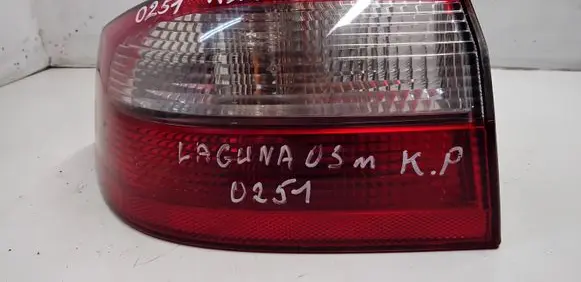 Renault Laguna II Rear/tail lights 8200002473