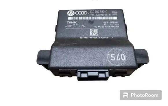 Volkswagen PASSAT B6 Gateway control module 3C0907530C 3C0907951A