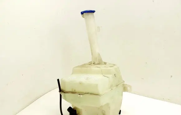 KIA Optima Windshield washer fluid reservoir/tank 985102S000 986102T000