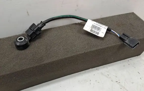 Dacia Sandero III Detonation knock sensor 8200789728