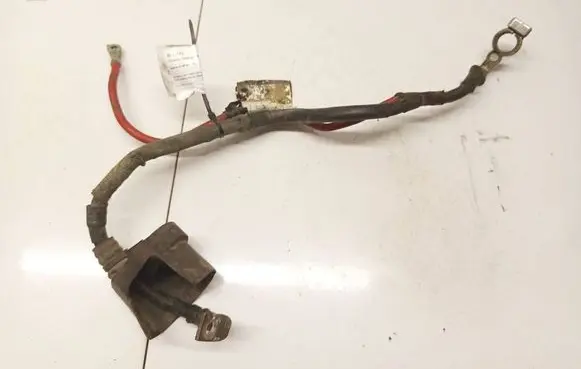 Audi A3 S3 8P Positive cable (battery) 