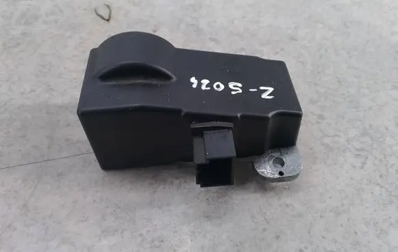 Volkswagen PASSAT B6 Steering wheel lock 3C0905861D