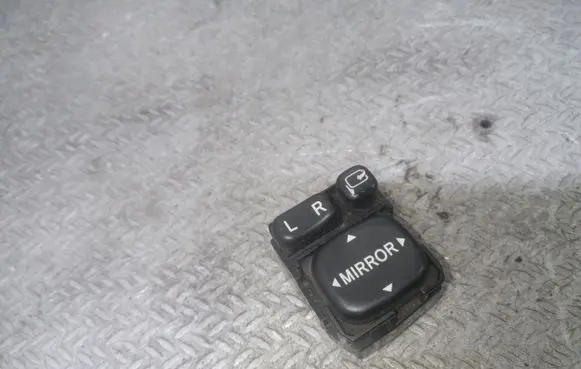 Subaru Forester SG Wing mirror switch 183606