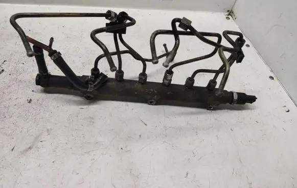 Volvo S60 Fuel main line pipe