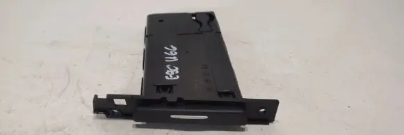 BMW 3 E90 E91 Cup holder 7127463 22167210 010130