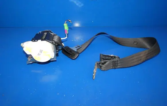 Volvo XC60 Rear seatbelt 39818854 34147754 60675