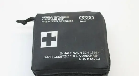 Audi A5 8T 8F First aid kit 8J7860282B