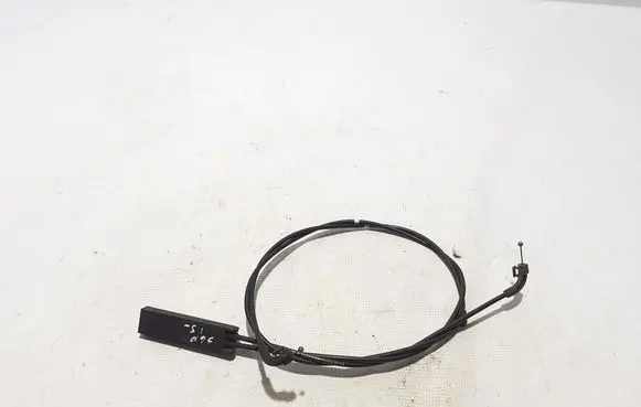 Volvo S60 Engine bonnet/hood lock release cable 32234713