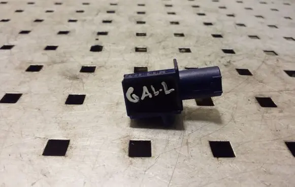 Mercedes-Benz E W212 Airbag deployment crash/impact sensor A2128204926