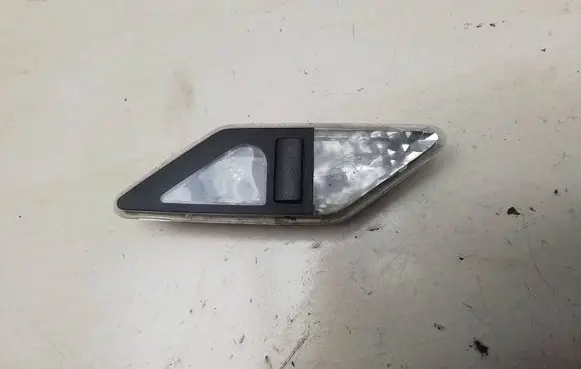 BMW 3 E46 Rear seat light 8375586