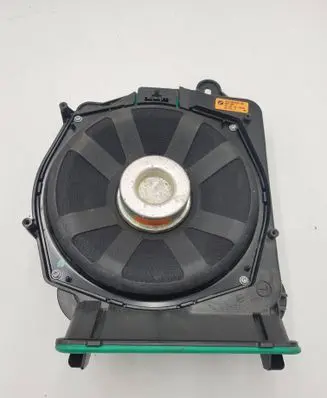 BMW 7 G11 G12 Subwoofer speaker 65136801075 6801075 48011001