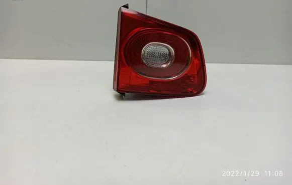 Volkswagen Tiguan Tailgate rear/tail lights 5N0945093C