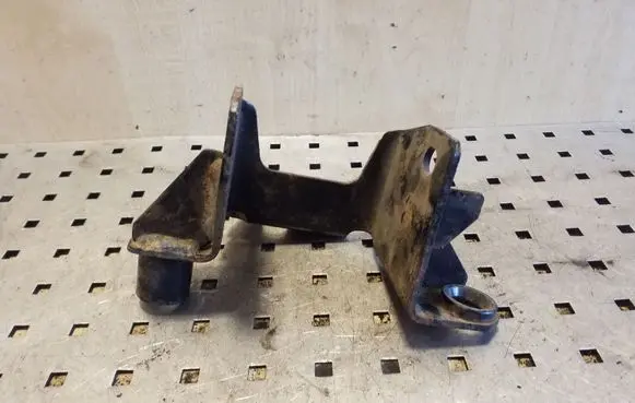 Mazda 6 Gearbox mounting bracket