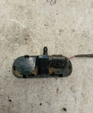 Audi Q5 SQ5 Windshield washer spray nozzle 8R0955987B