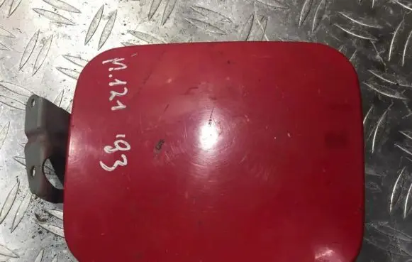 Mazda 121 Fuel tank cap