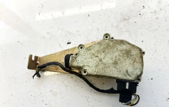 Ford Mondeo MK I Central locking motor 93bg220a20fc