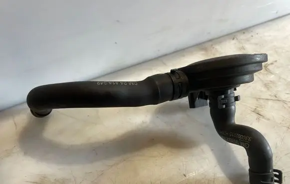 Opel Signum Breather/breather pipe/hose 24414342 330002015 55362100