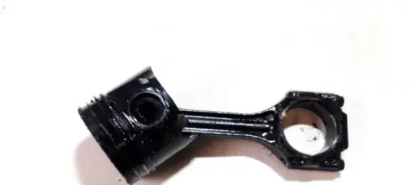 Volkswagen PASSAT B4 Piston with connecting rod 028h