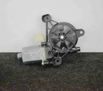 Audi A5 Front door window regulator motor
