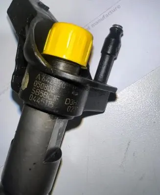 Mercedes-Benz E W211 Fuel injector A6420700587 0445115 050803
