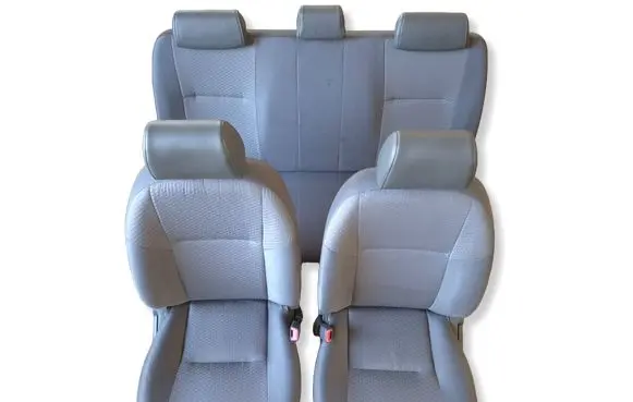 Toyota Hilux (AN10, AN20, AN30) Seat set 