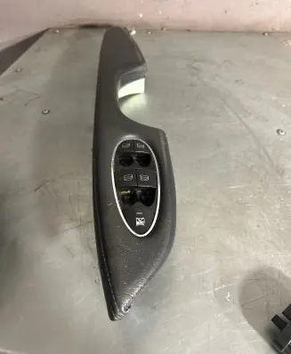 Mercedes-Benz E W211 Electric window control switch 501C034331000