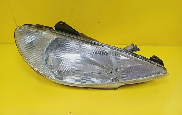 Peugeot 206 Headlight/headlamp 9632689280