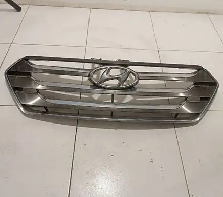Hyundai Santa Fe Front grill 863512W050