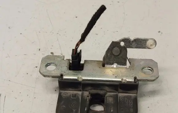 Seat Ibiza III (6L) Tailgate/trunk/boot lock/catch/latch 6L6827505A