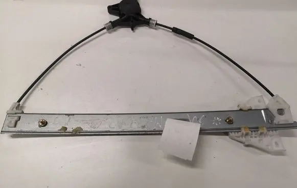 Mazda 3 I Front window lifting mechanism without motor