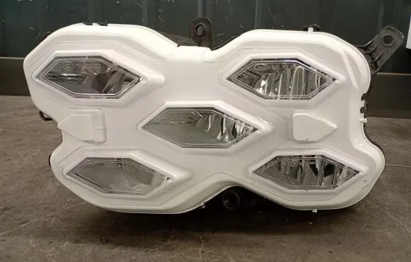 Volkswagen Golf VIII LED Daytime headlight 