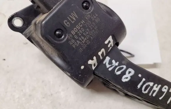 Citroen C4 I Picasso Accelerator throttle pedal 9654725380