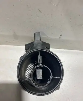 Audi A4 S4 B7 8E 8H Mass air flow meter 0281002461