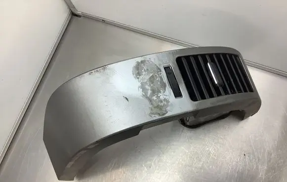 Toyota Prius (XW20) Dash center air vent grill 5556310050