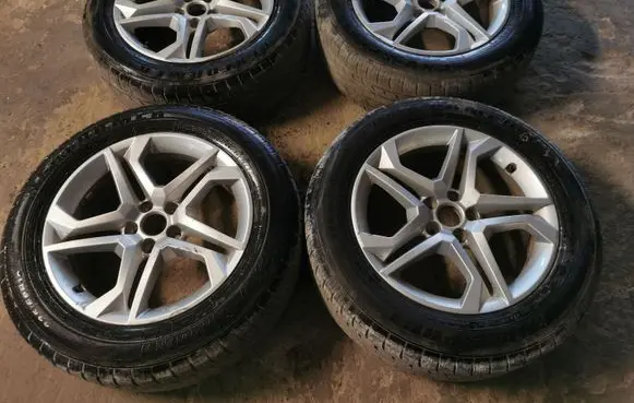 R18 alloy rim