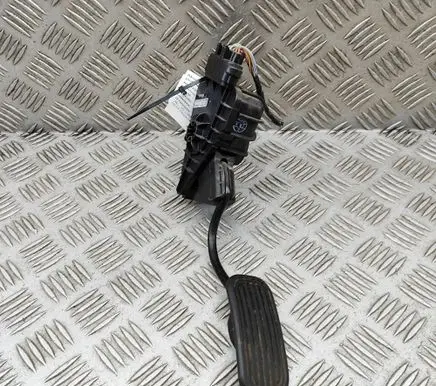 Toyota Hilux (AN10, AN20, AN30) Accelerator throttle pedal 781200K010