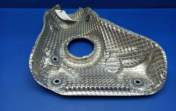 Toyota C-HR I Exhaust heat shield