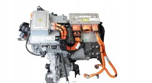 Voltage converter inverter
