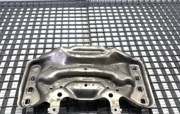 Mercedes-Benz C W205 Gearbox mount A2132420000