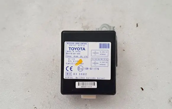 Toyota Corolla Verso AR10 Door control unit/module 61B168000 897410F010