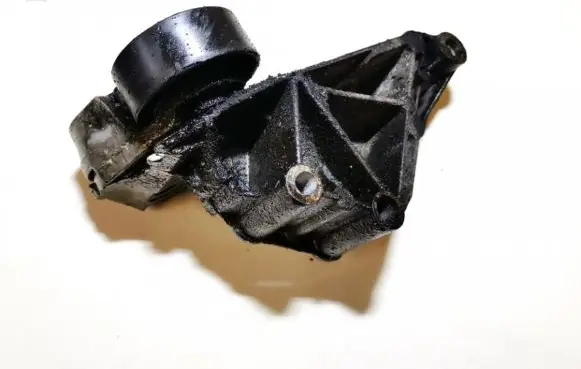Ford Focus Engine mounting bracket 98ff3k738bg