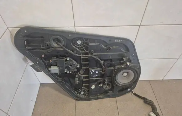 Hyundai i40 Rear door window regulator with motor 834703ZXXX
