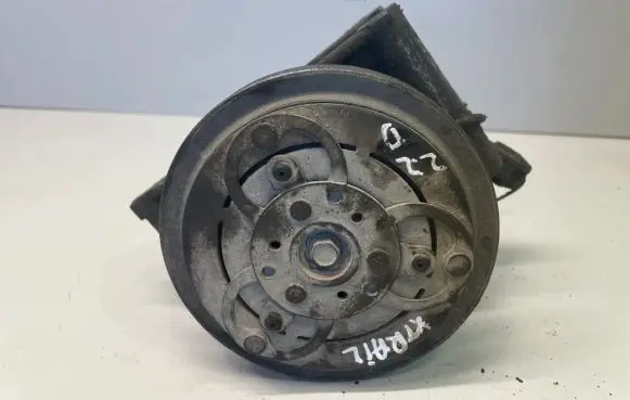 Nissan X-Trail T30 Air conditioning (A/C) compressor (pump) 487024048