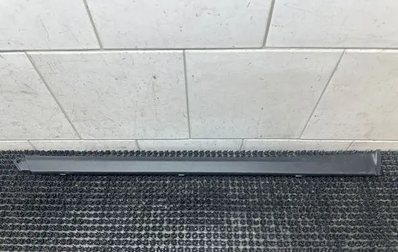 Porsche Cayenne (92A) Side skirt rear trim 7P5853539