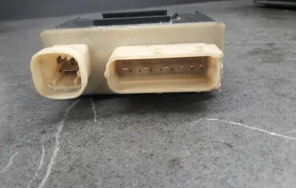 Citroen Xsara Fuel pump relay 9662570980