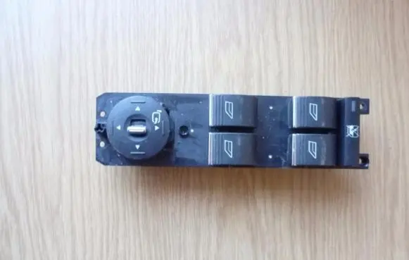 Ford B-MAX Electric window control switch AM5T14A132GB I569