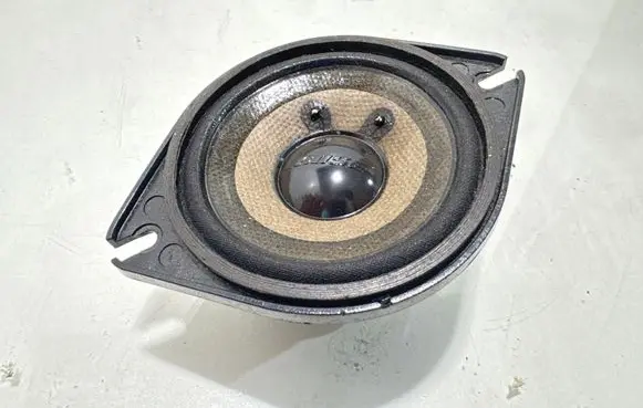 Audi A8 S8 D3 4E Panel speaker 4E0035411C
