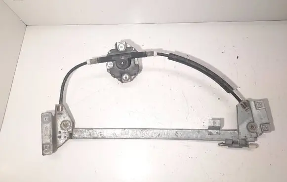Rear door manual window regulator