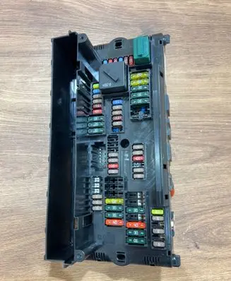 BMW X3 F25 Fuse module 9259467 217033444 160913